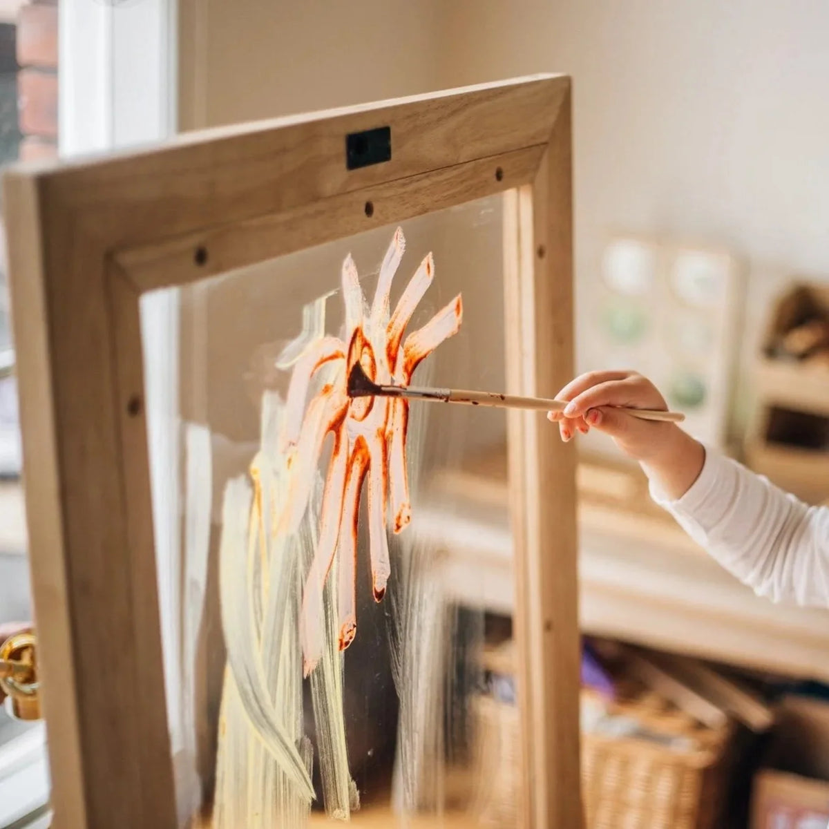 Toddler Perspex Easel - QToys | Wooden Montessori Toy NZ