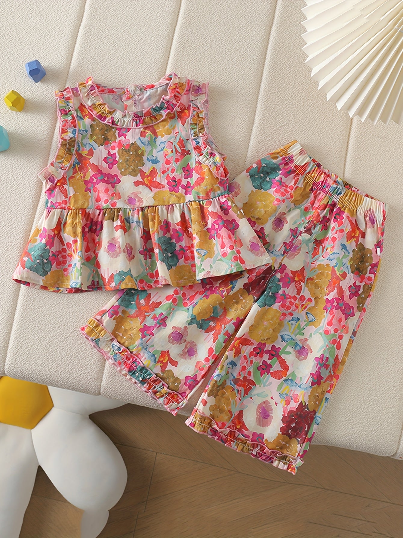 2pcs Set: Print Wisteria Lace Wide Shoulder Outfit