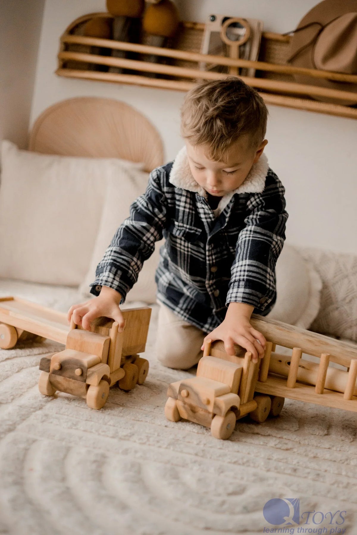 Wooden Flat Back Truck - QToys | Wooden Toy NZ
