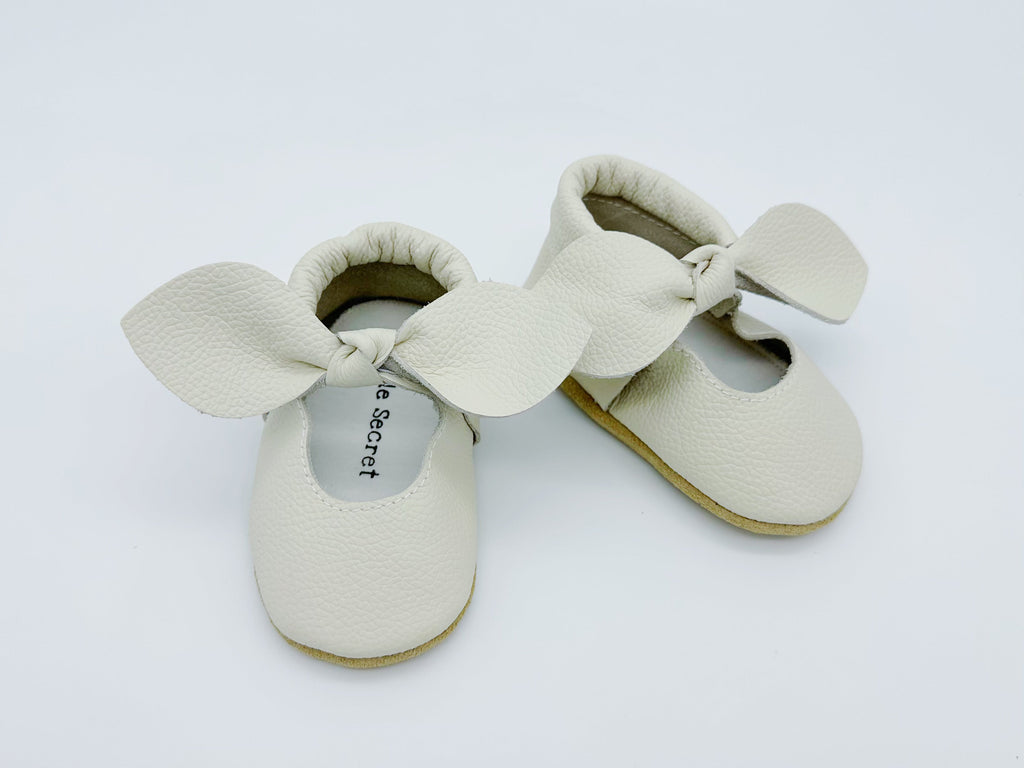 Little Secret Bow White Baby Leather Flat Shoes