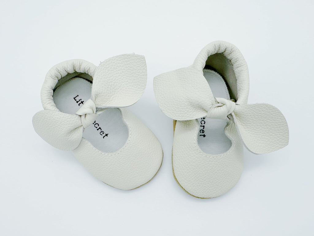Little Secret Bow White Baby Leather Flat Shoes