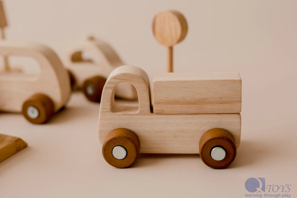 Wooden Vehicle Play Set - QToys | Wooden Toy NZ